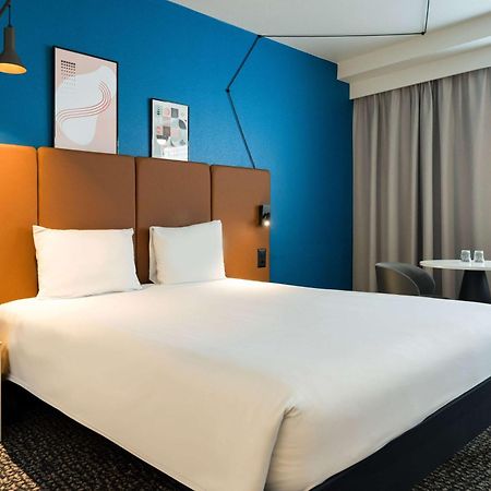 Ibis Lausanne Centre Esterno foto