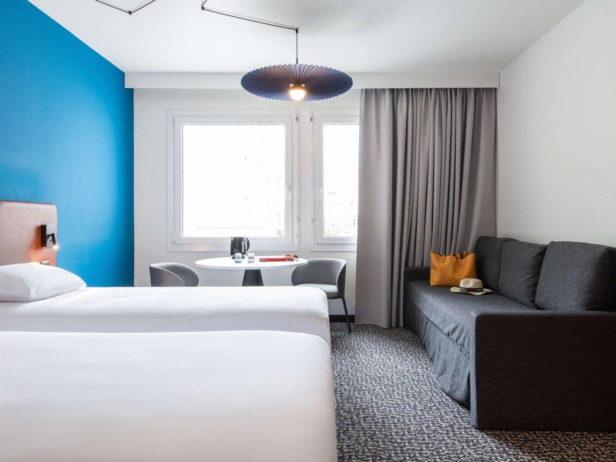 Ibis Lausanne Centre Esterno foto