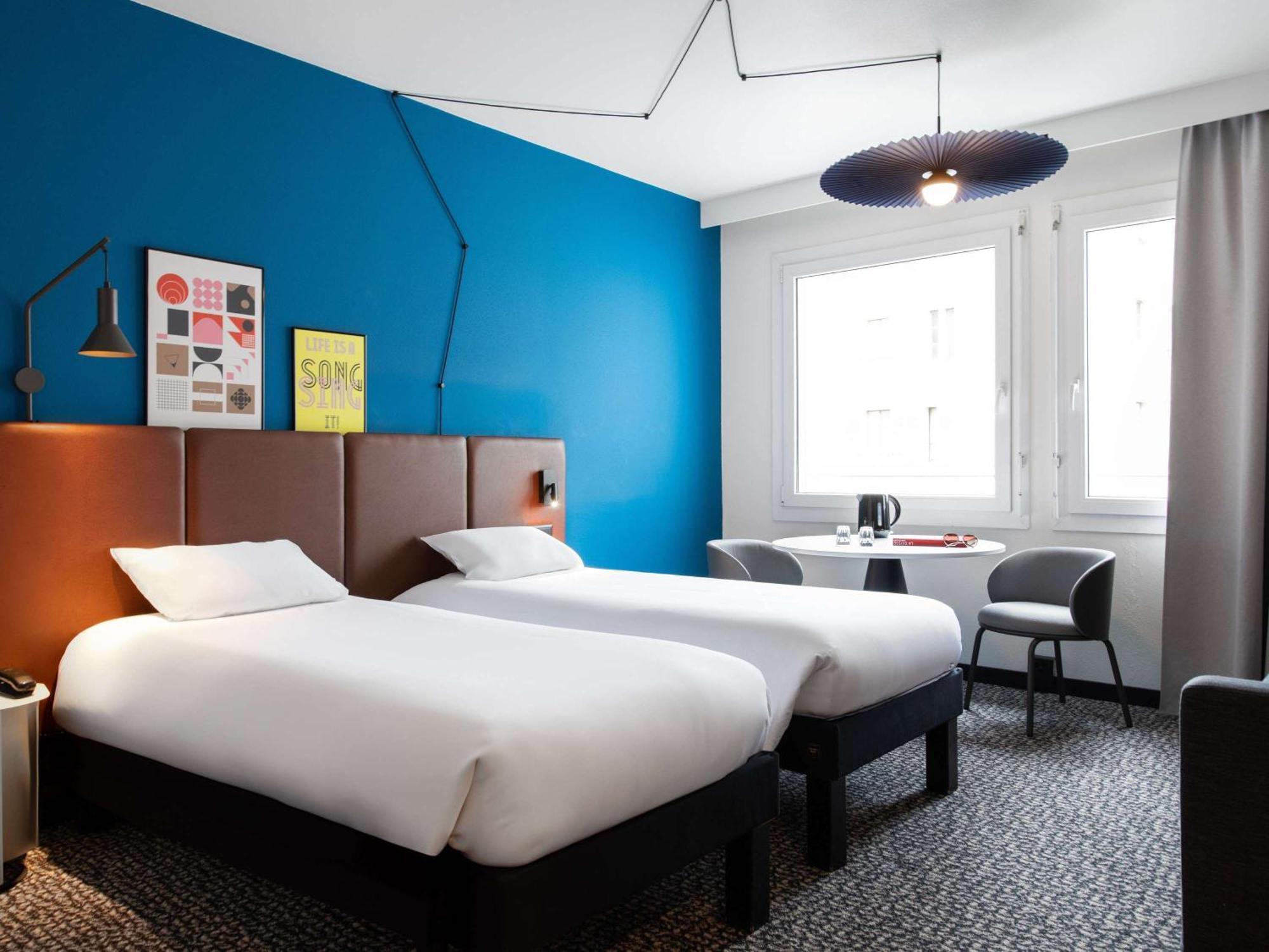 Ibis Lausanne Centre Esterno foto