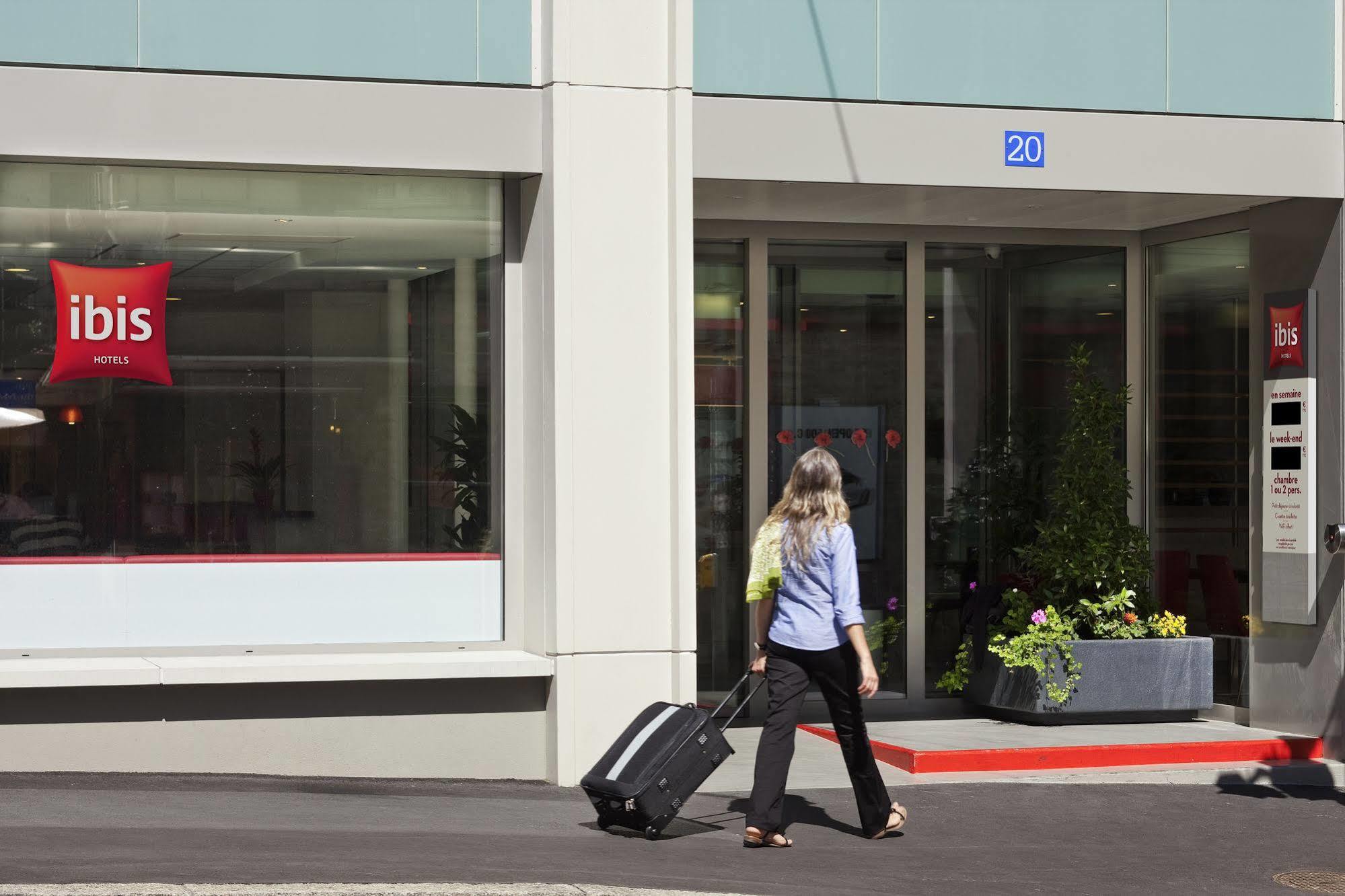 Ibis Lausanne Centre Esterno foto
